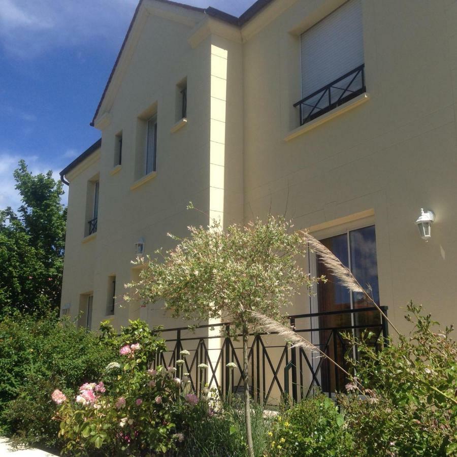Lea De Paris Aparthotel Нуази-ле-Гран Екстериор снимка